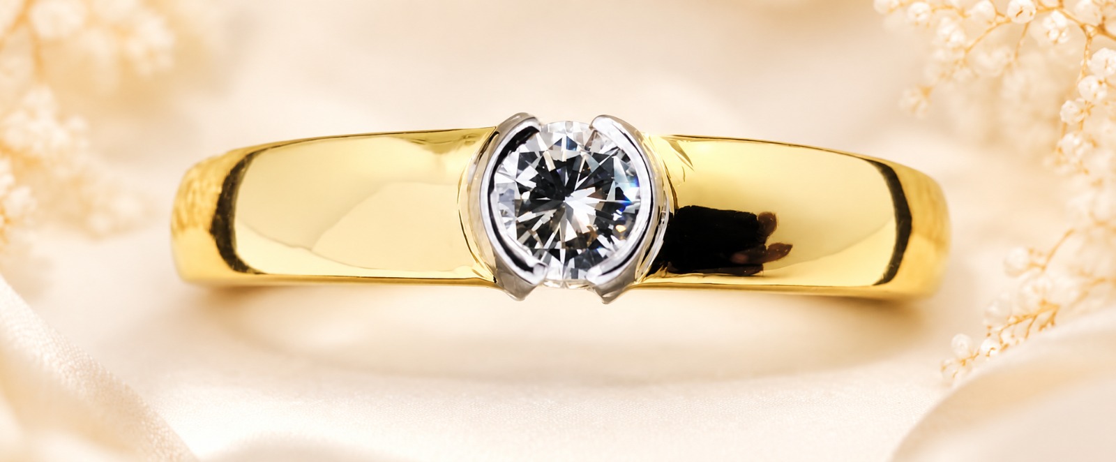 Graceful Diamond Ladies Ring